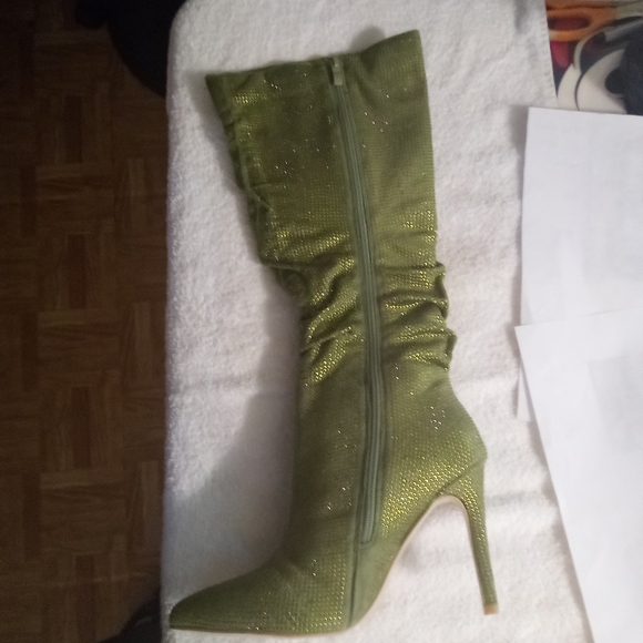 Chic Olive High Heel Boots - Picture 2 of 3